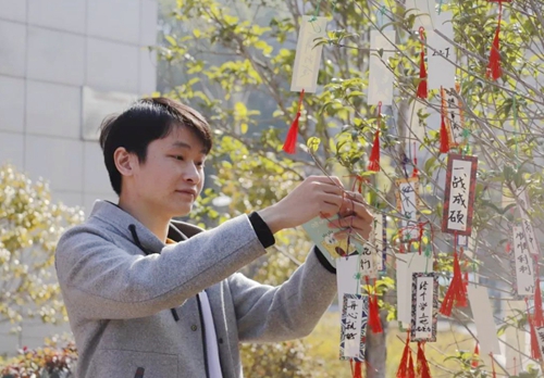 华东交大开展暖心工程之“考研慰问”活动